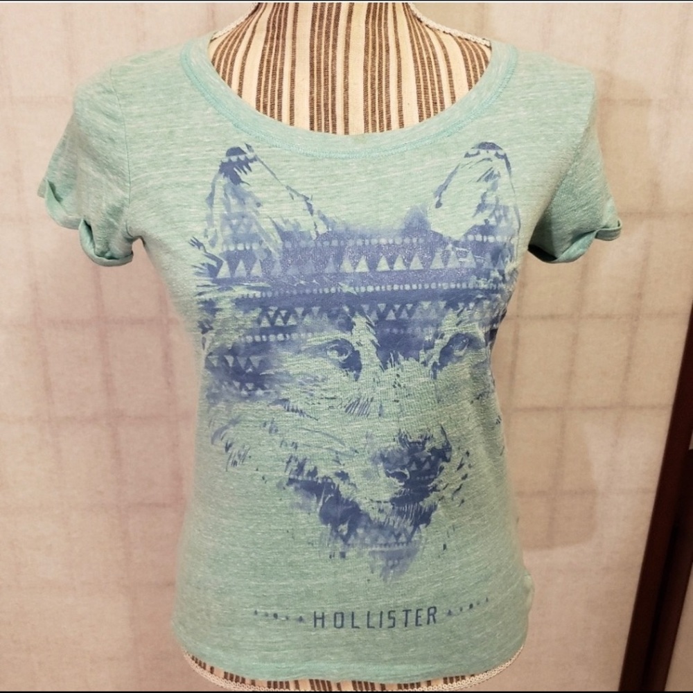 Hollister Graphic T-shirt
